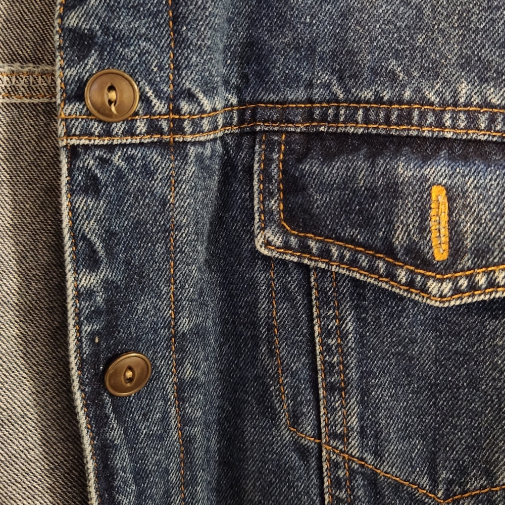 Cropped Jean Jacket - Picture 5 of 7
